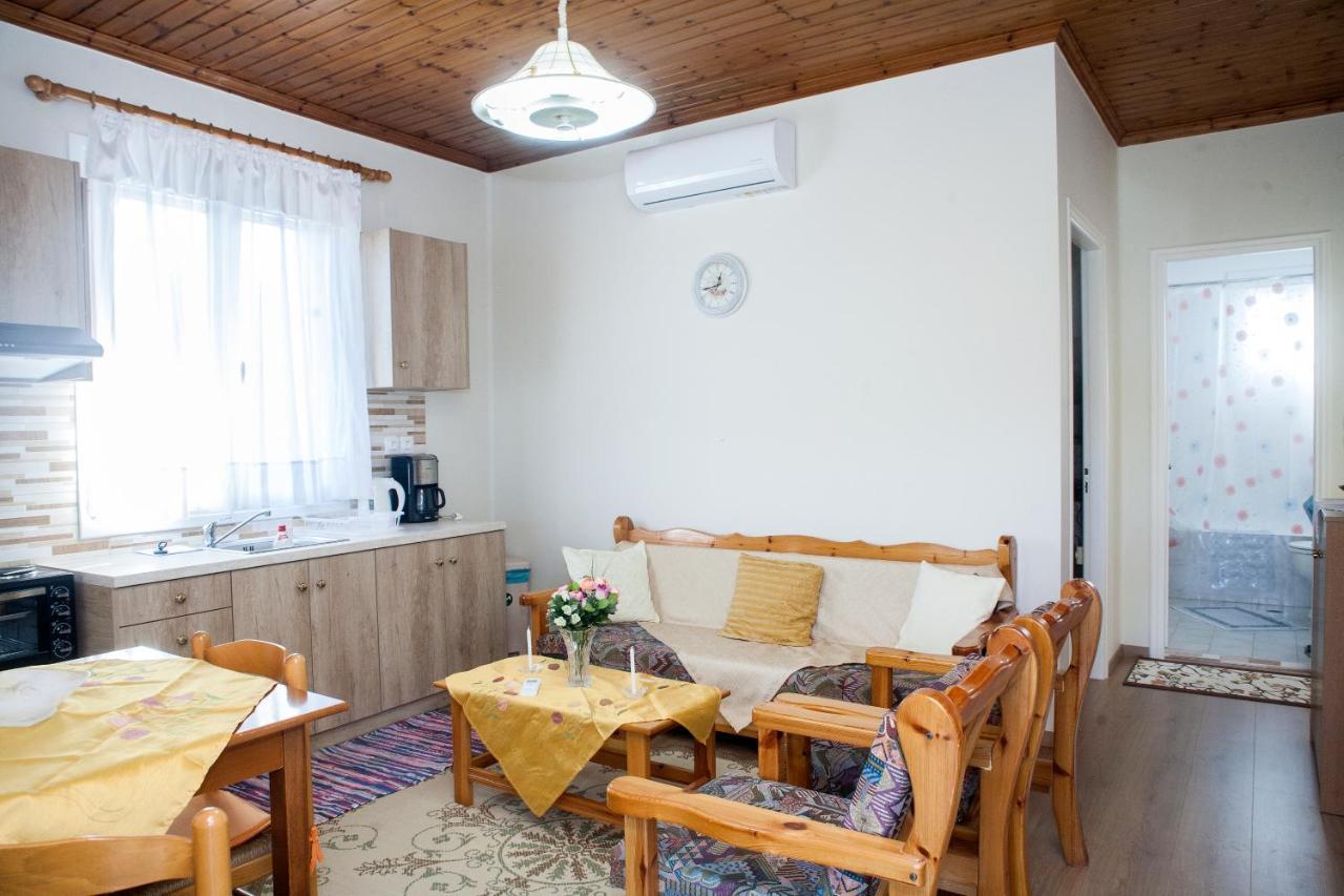 Casa Serena Asprogerakata 외부 사진